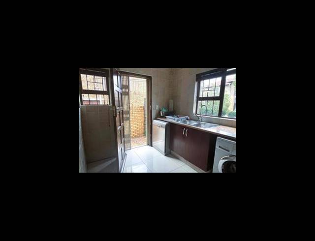 4 BEDROOM HOUSE FOR SALE IN MEYERSDAL